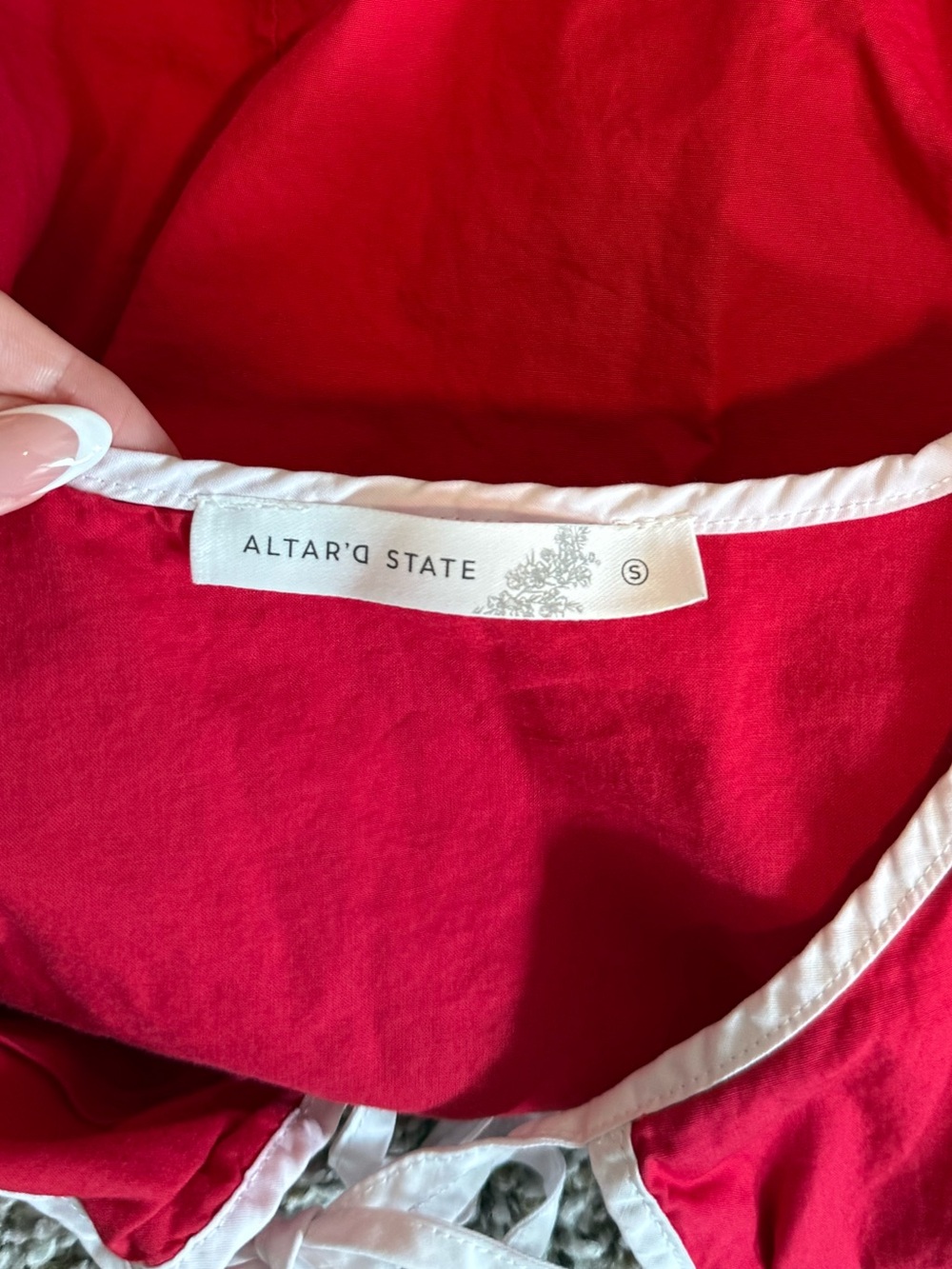 Altar’d State Brett Puff Sleeve Tie-Front Top Red, size S, like new! - Picture 5 of 6